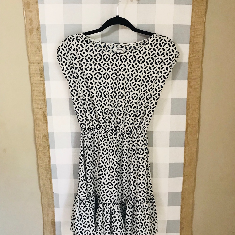 Pinky blue and white flirty sun dress - Picture 2 of 6